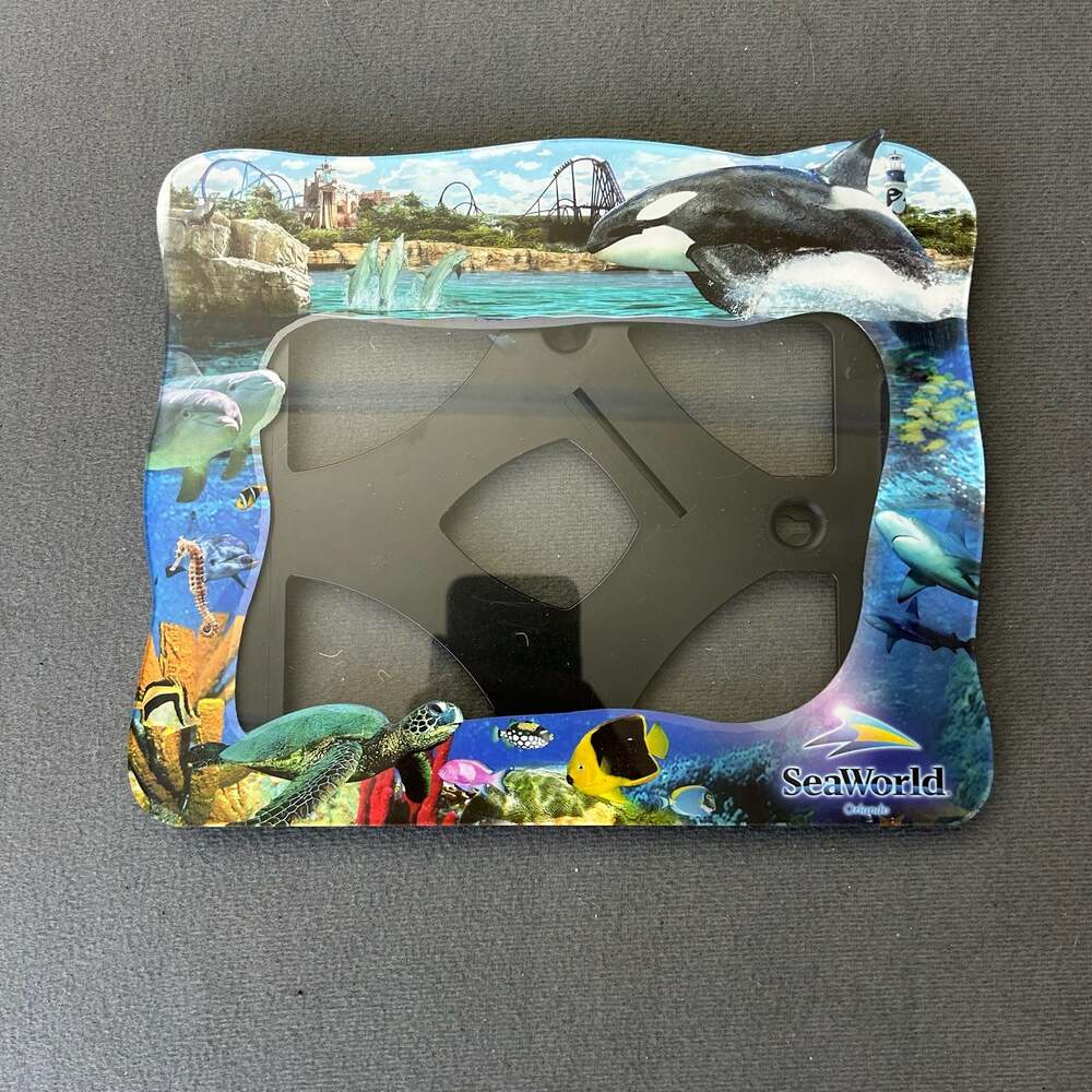 SeaWorld Orlando Souvenir Magnetic Picture Frame with Aquatic Life Graphic